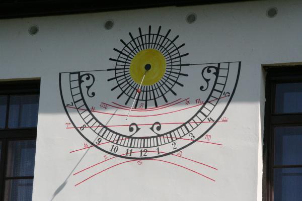 Sun dial